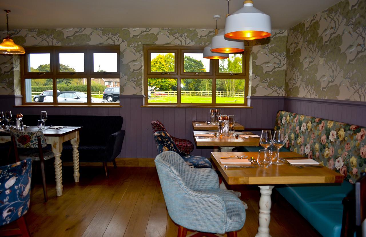 The Ugly Duckling Bed & Breakfast Telford Dış mekan fotoğraf