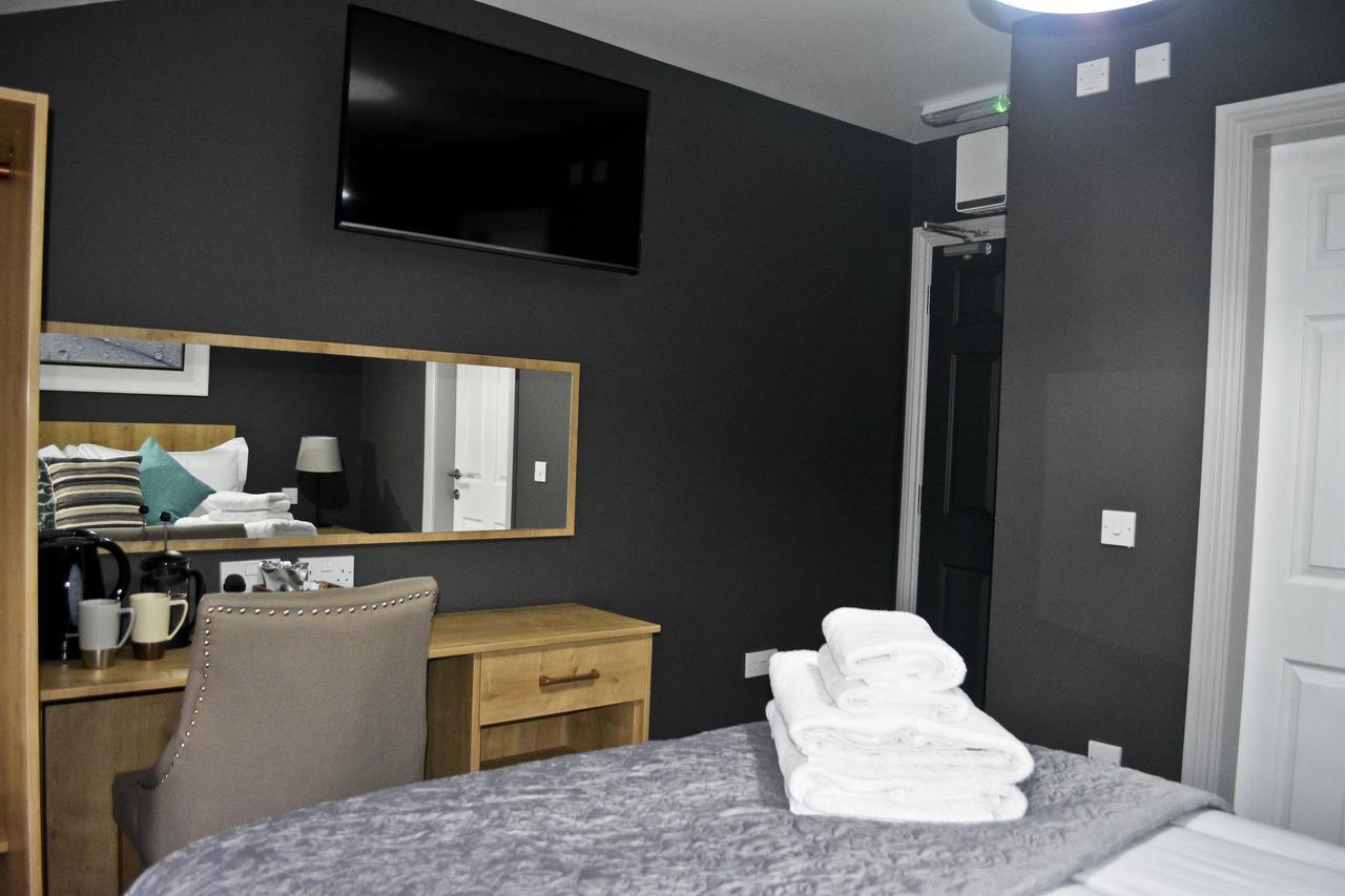 The Ugly Duckling Bed & Breakfast Telford Dış mekan fotoğraf